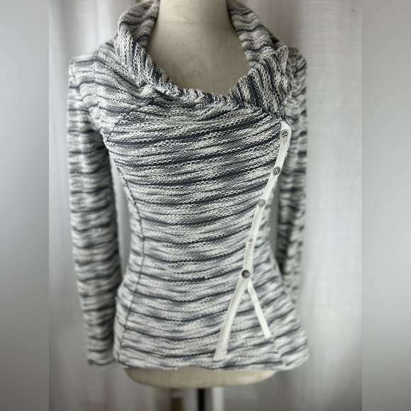 Anthropologie Sweaters - Anthropologie Saturday Sunday Black and White Cowl Neck Sweater